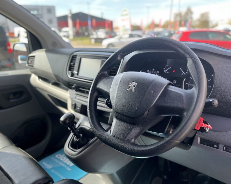 Peugeot Expert 1400 2.0 BlueHDi 145 Professional Premium LWB Van