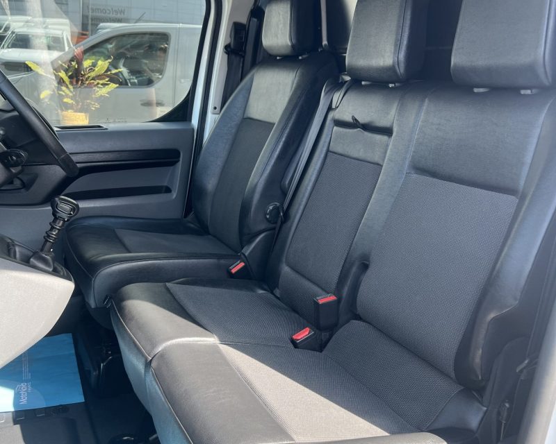 Peugeot Expert 1400 2.0 BlueHDi 145 Professional Premium LWB Van