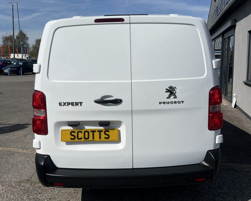 Peugeot Expert 1400 2.0 BlueHDi 145 Professional Premium LWB Van
