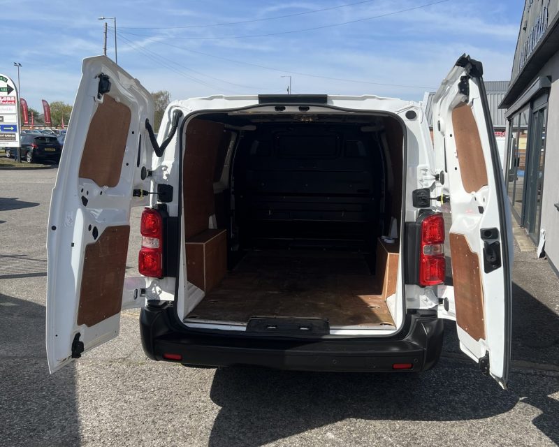 Peugeot Expert 1400 2.0 BlueHDi 145 Professional Premium LWB Van